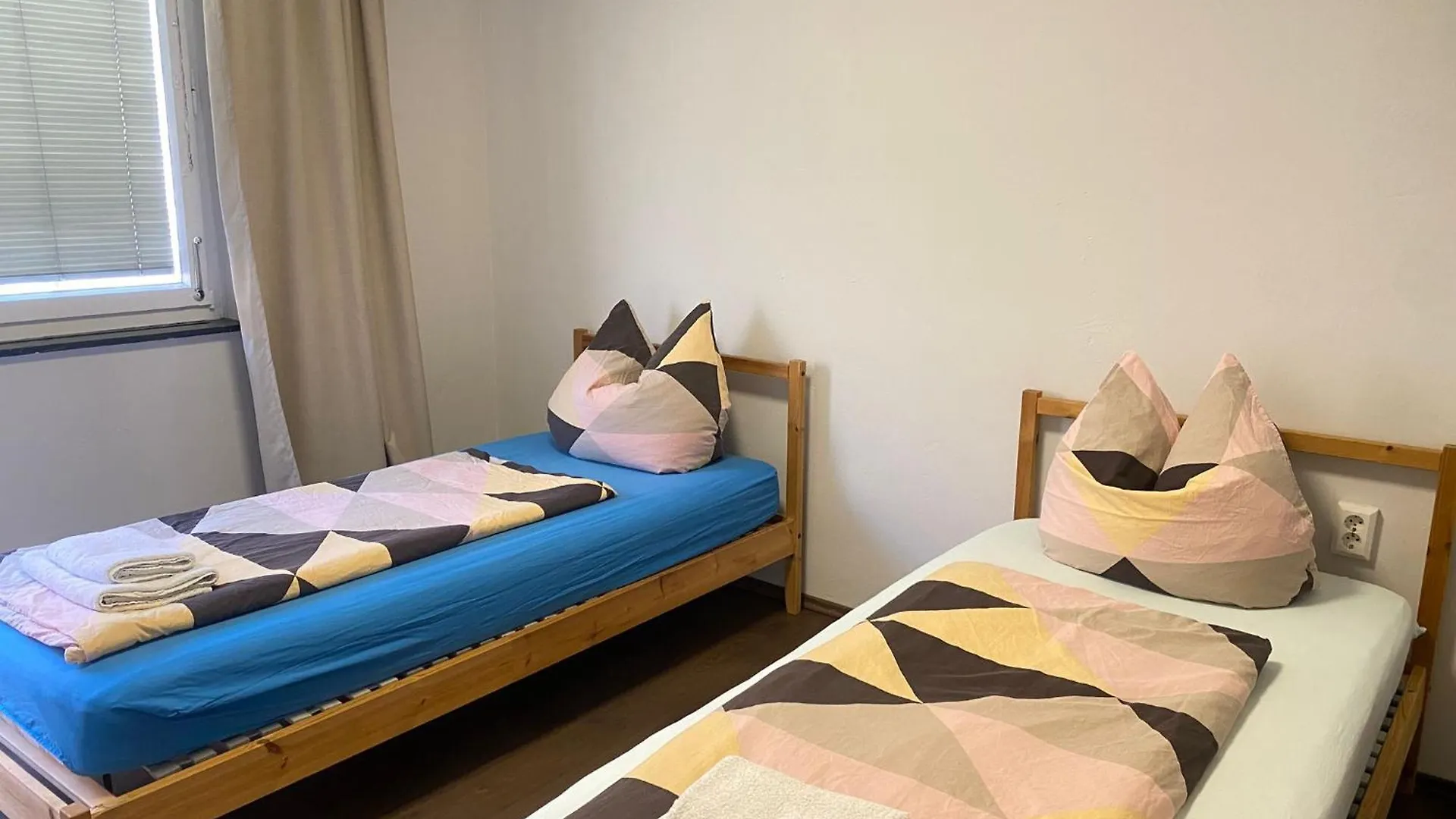 2-Zimmer-Wohnung Mit Balkon In Der City Nürnberg 0*,  Almanya