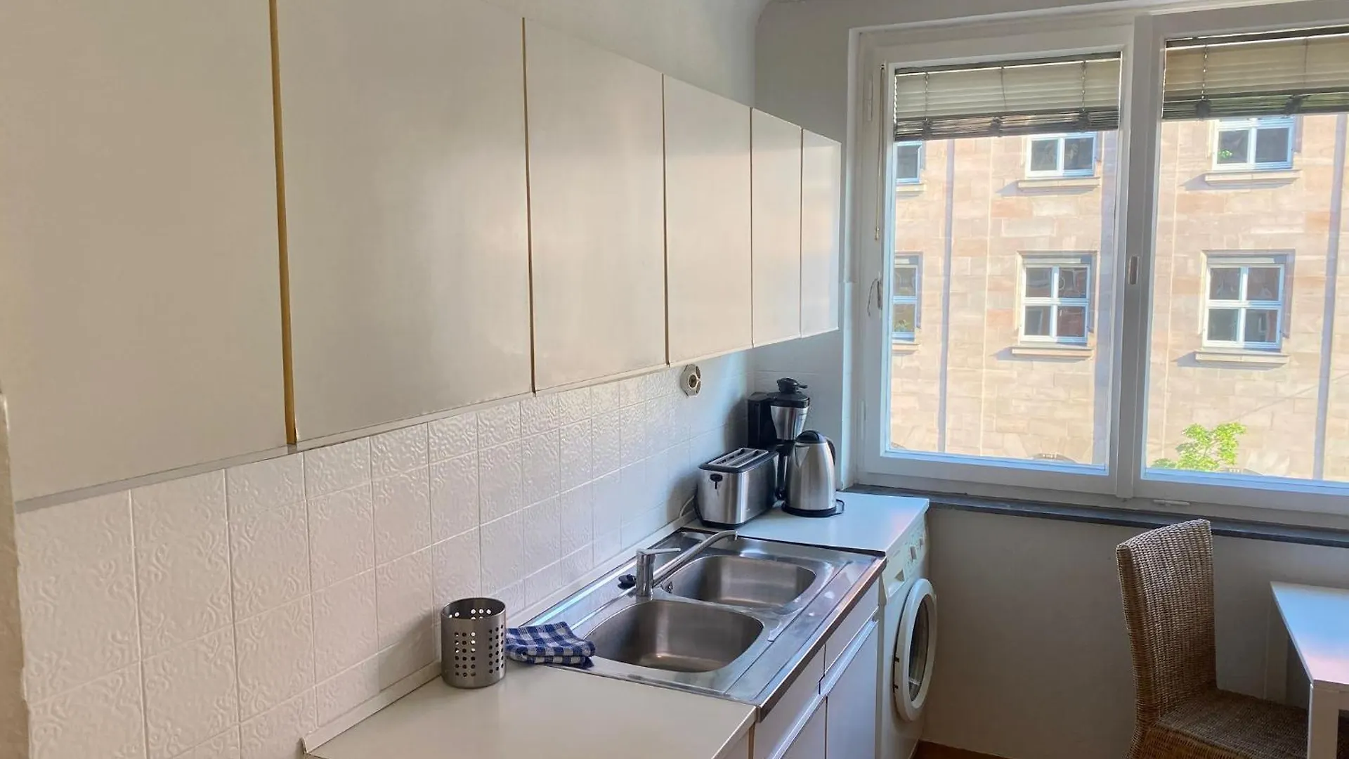 2-Zimmer-Wohnung Mit Balkon In Der City Nürnberg Daire
